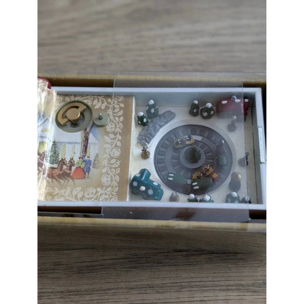 Mr. Christmas Gold Label‎ Animated Musical Songbook O' Christmas Tree Red 2006